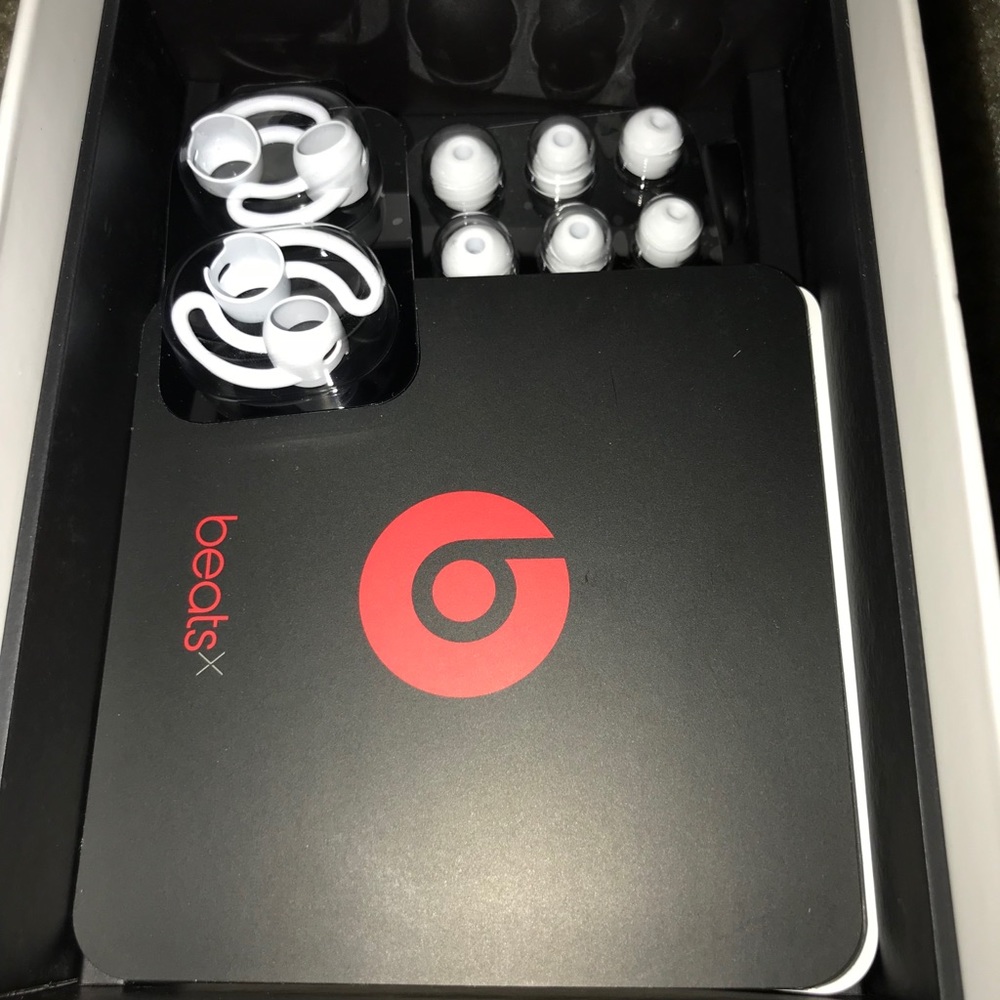 Beats - Picture 2 of 2